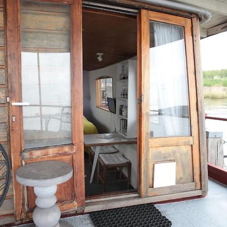 Bed In Boat Amsterdam Amesterdão Exterior foto